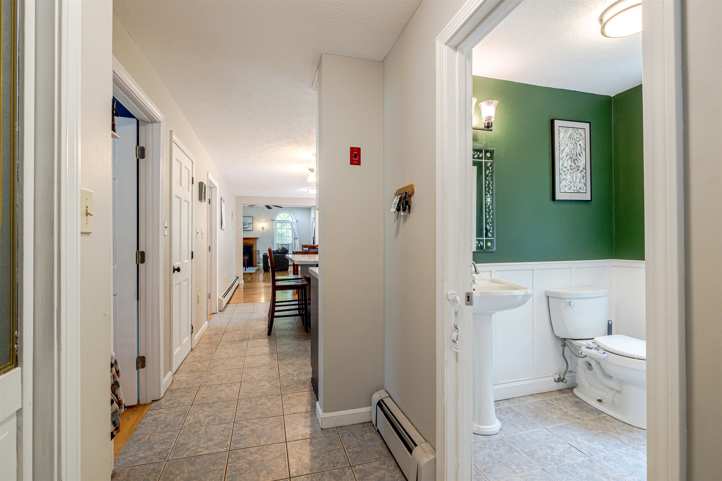 39 Lantern Lane Hooksett, NH 03106 - Photo 28 of 60