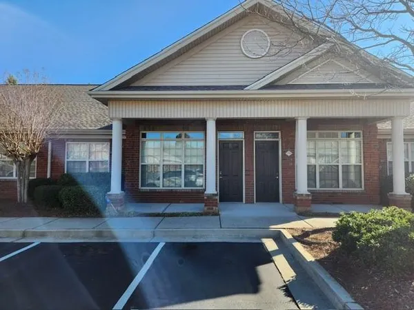 $2,400 | 6758 Jamestown Drive, Alpharetta, GA 30005