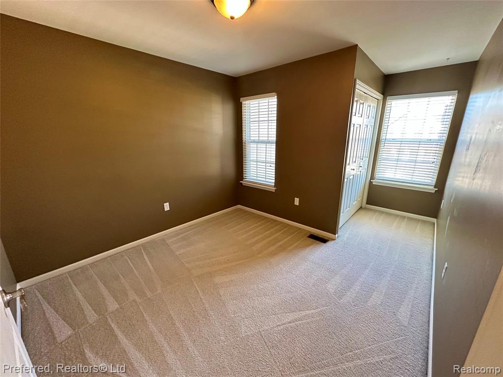 655 Cherry Orchard Road Canton, MI 48188 - Photo 23 of 27