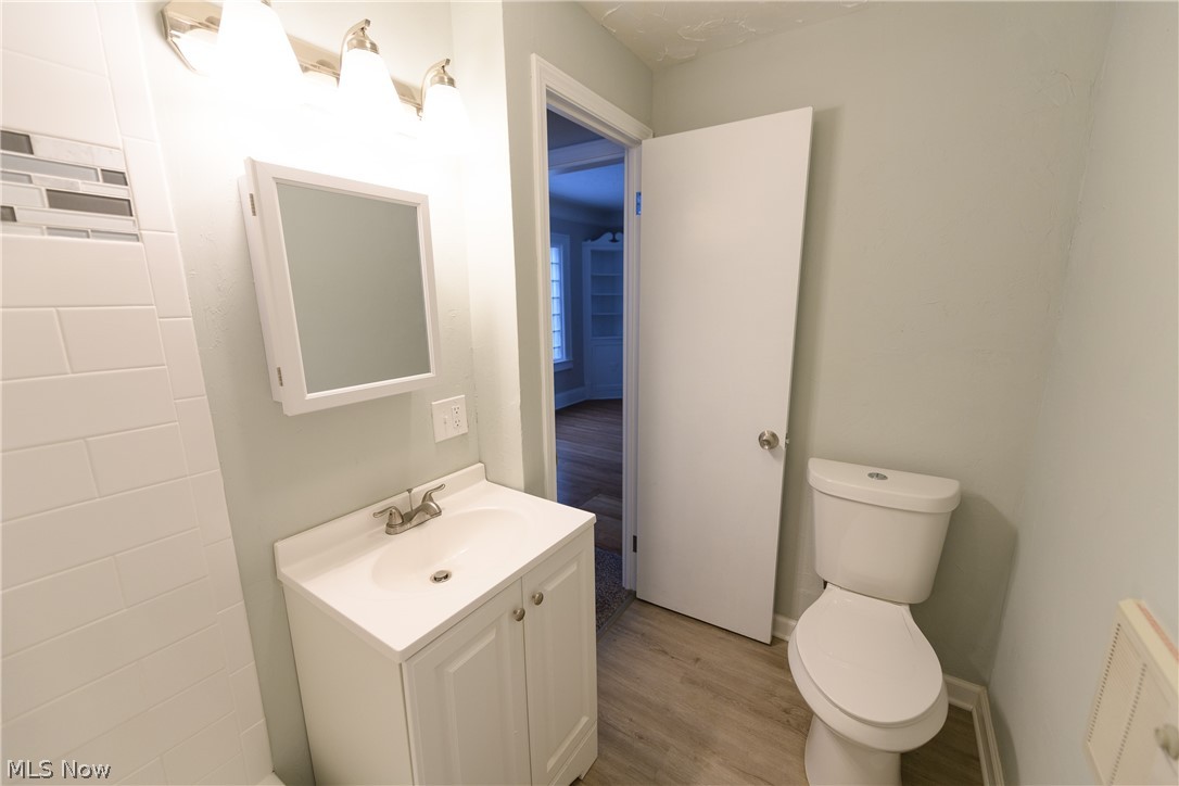 1599 Ivydale Road Cleveland, OH 44118 - Photo 14 of 34