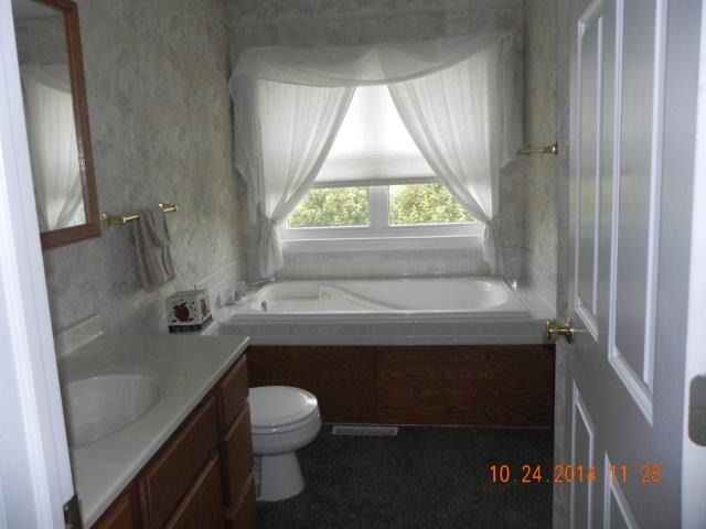 693 Bloody Gulch Road Dixon, IL 61021 - Photo 12 of 23