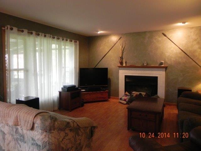 693 Bloody Gulch Road Dixon, IL 61021 - Photo 6 of 23