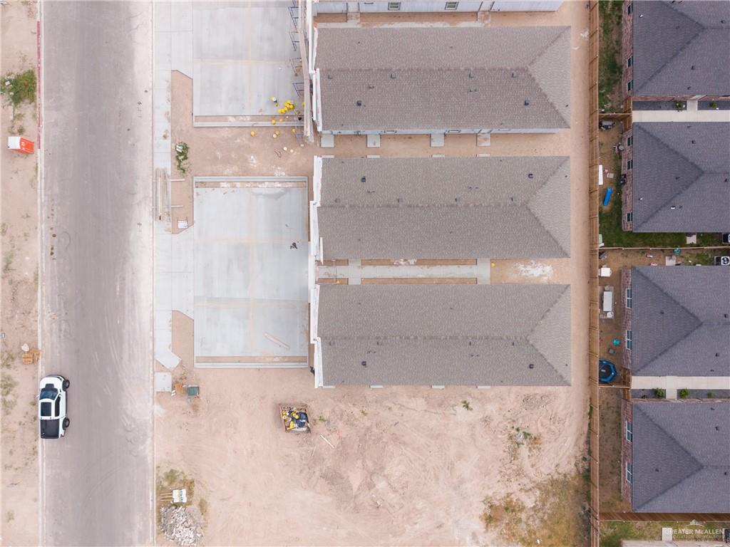 2808 West Harrison Avenue, Unit 4 Alton, TX 78573 - Photo 21 of 22 a bathroom with a bathtub and shower