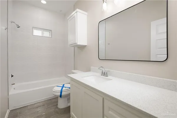 $1,200 | 2808 West Harrison Avenue, Unit 4, Alton, TX 78573