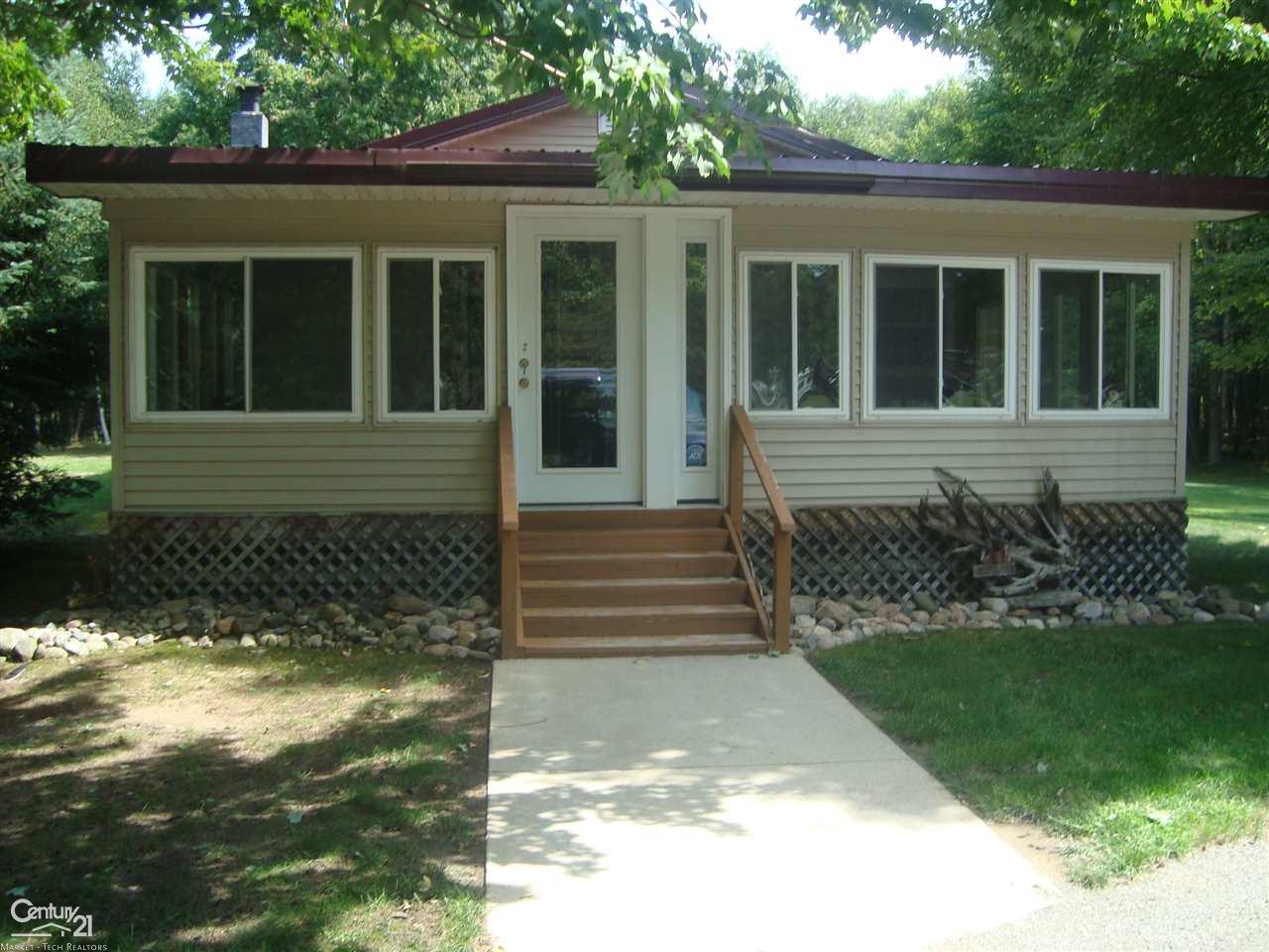 1390 West Youngs Road Gladwin, MI 48624 - Photo 1 of 75
