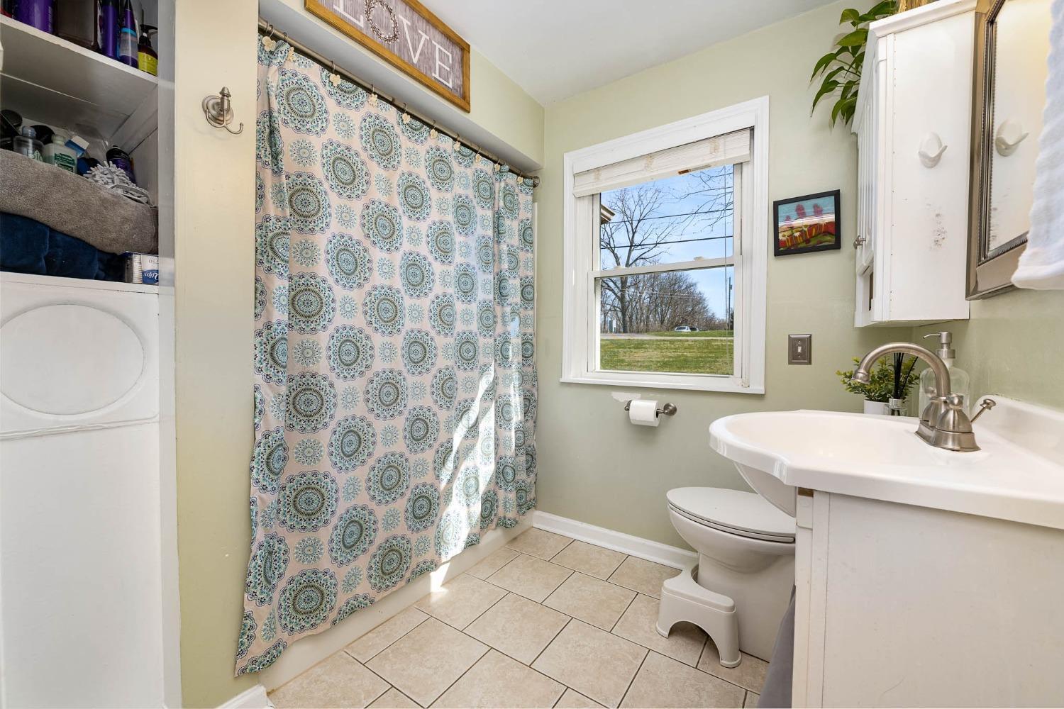 11829 Stone Mill Road Cincinnati, OH 45251 - Photo 22 of 33 Gallery Image 22