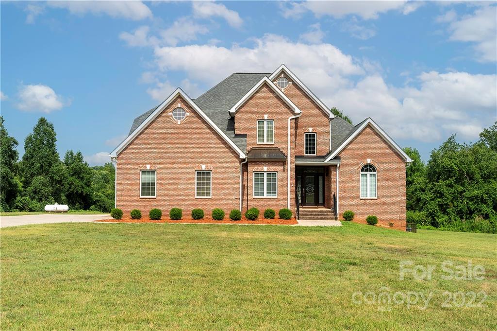 2131 St Marks Church Road Crouse, NC 28033 - Photo 1 of 36 Gallery Image 1