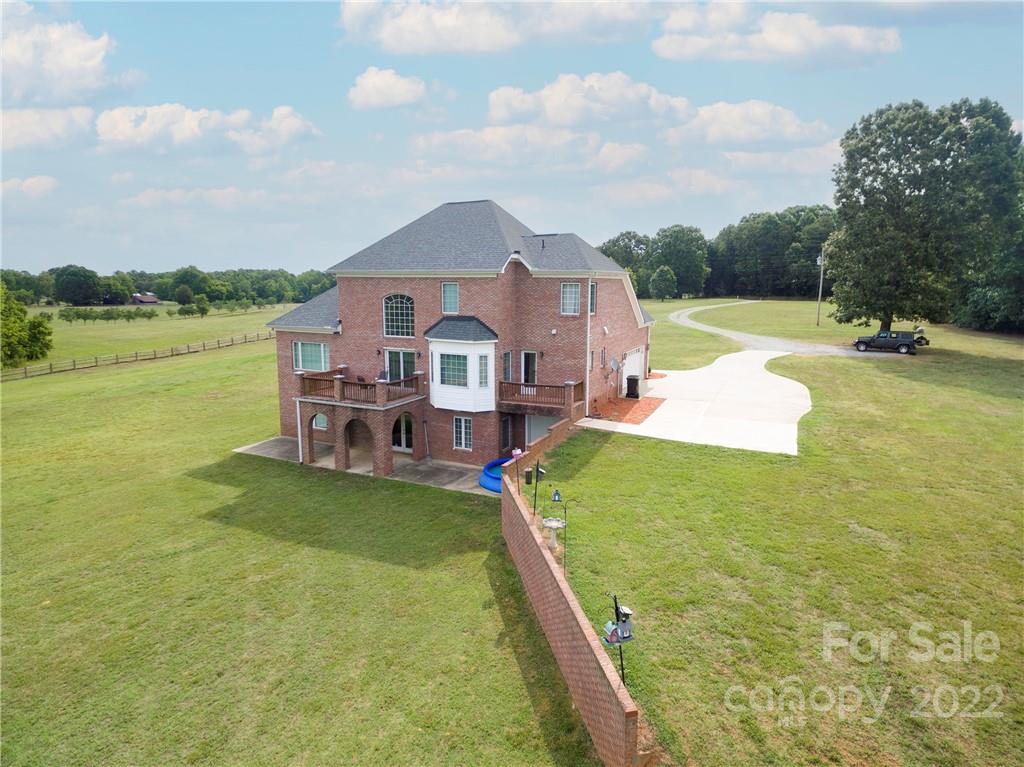 2131 St Marks Church Road Crouse, NC 28033 - Photo 4 of 36 Gallery Image 4