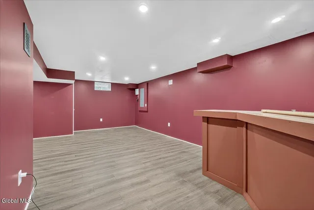 $499,900 | 73 Ordelia Lane, Round Lake, NY 12151