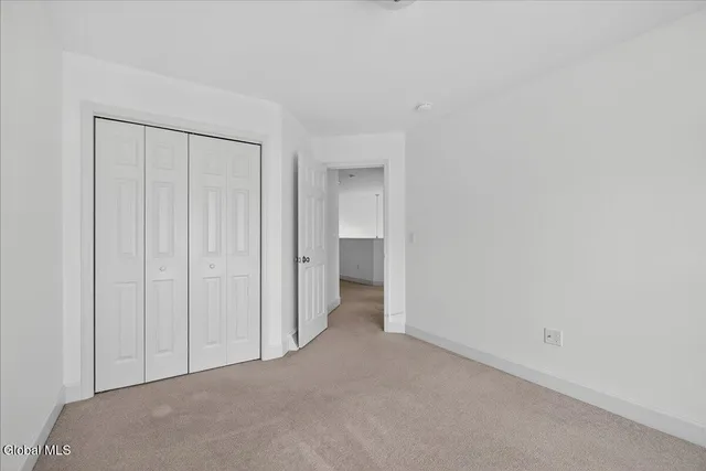 $499,900 | 73 Ordelia Lane, Round Lake, NY 12151