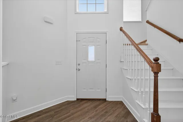 $499,900 | 73 Ordelia Lane, Round Lake, NY 12151