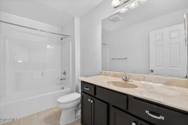 $499,900 | 73 Ordelia Lane, Round Lake, NY 12151