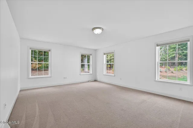 $499,900 | 73 Ordelia Lane, Round Lake, NY 12151