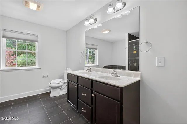 $499,900 | 73 Ordelia Lane, Round Lake, NY 12151