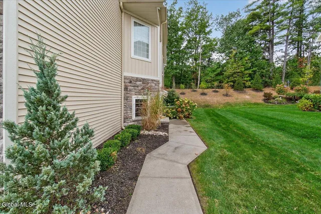 $499,900 | 73 Ordelia Lane, Round Lake, NY 12151