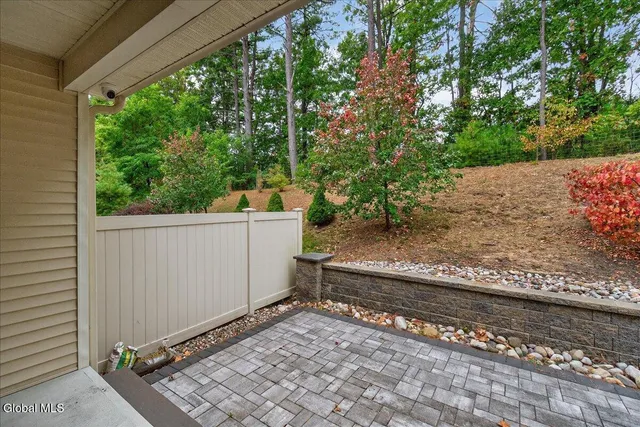 $499,900 | 73 Ordelia Lane, Round Lake, NY 12151