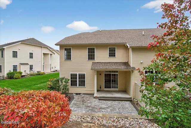 $499,900 | 73 Ordelia Lane, Round Lake, NY 12151