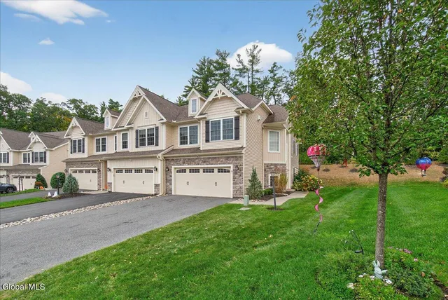 $499,900 | 73 Ordelia Lane, Round Lake, NY 12151