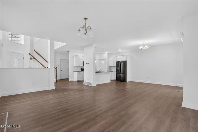 $499,900 | 73 Ordelia Lane, Round Lake, NY 12151