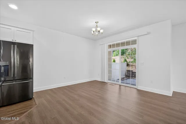 $499,900 | 73 Ordelia Lane, Round Lake, NY 12151