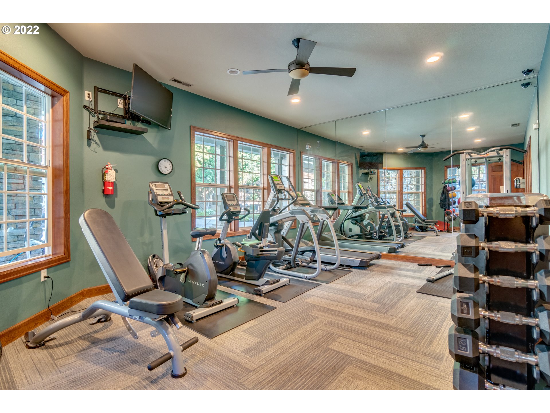 575 Springtree Lane West Linn, OR 97068 - Photo 24 of 25 Gallery Image 24