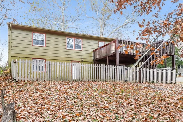 $1,825 | 5833 North Lenox Avenue, Kansas City, MO 64151