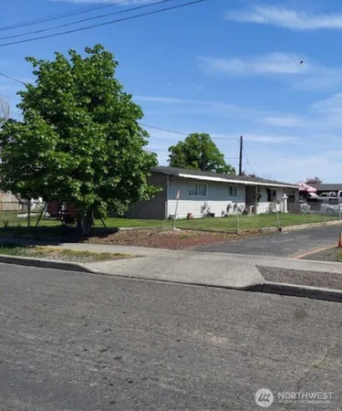 $265,000 | 204 March Drive Northeast, Moses Lake, WA 98837