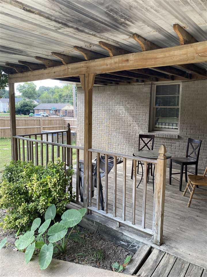 3814 Prescott Road Memphis, TN 38118 - Photo 21 of 22 a front view of a house with garden