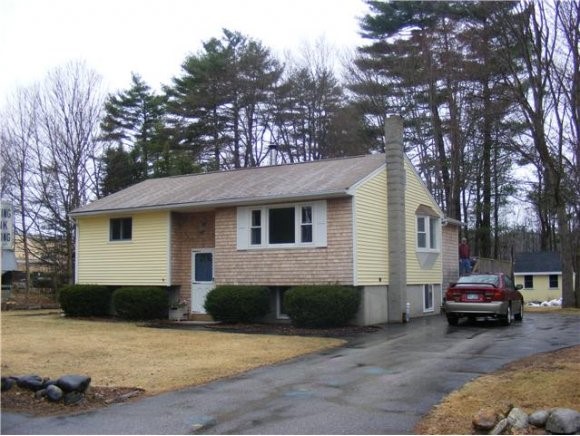 17 Janet Street Rochester, NH 03867 - Photo 1 of 1