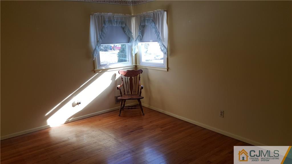 324 Colfax Road North Brunswick, NJ 08902 - Photo 18 of 23 Gallery Image 18