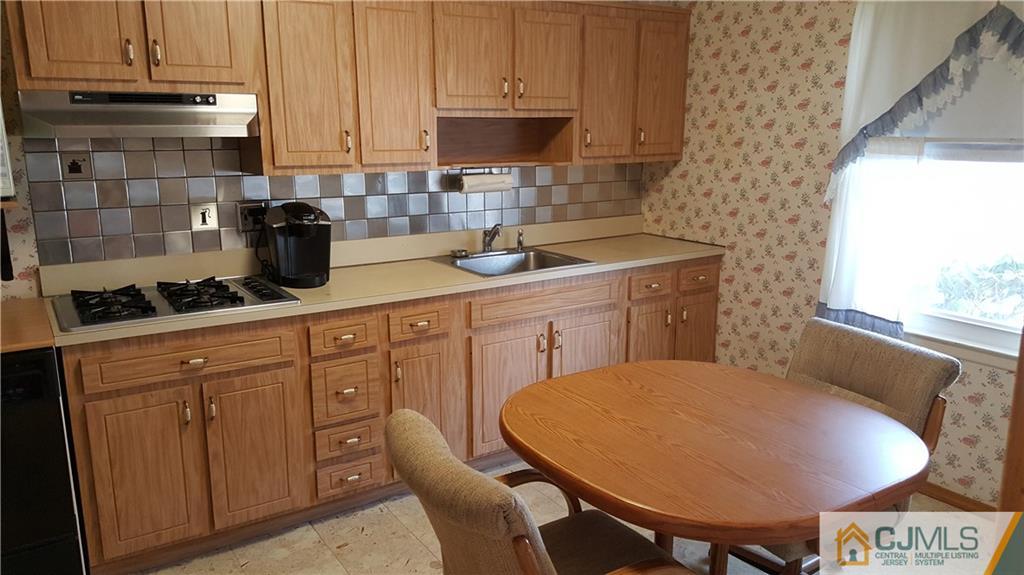 324 Colfax Road North Brunswick, NJ 08902 - Photo 3 of 23 Gallery Image 3