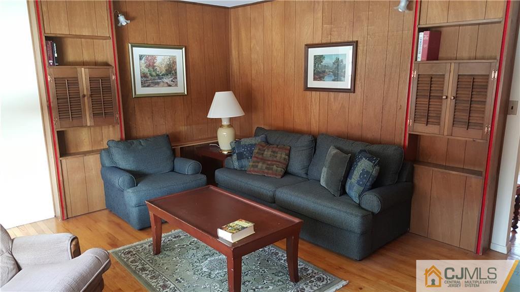 324 Colfax Road North Brunswick, NJ 08902 - Photo 6 of 23 Gallery Image 6