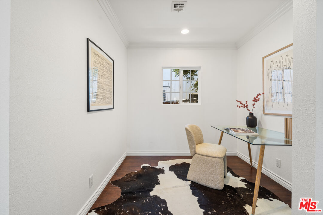 3745 Veteran Avenue Los Angeles, CA 90034 - Photo 15 of 19