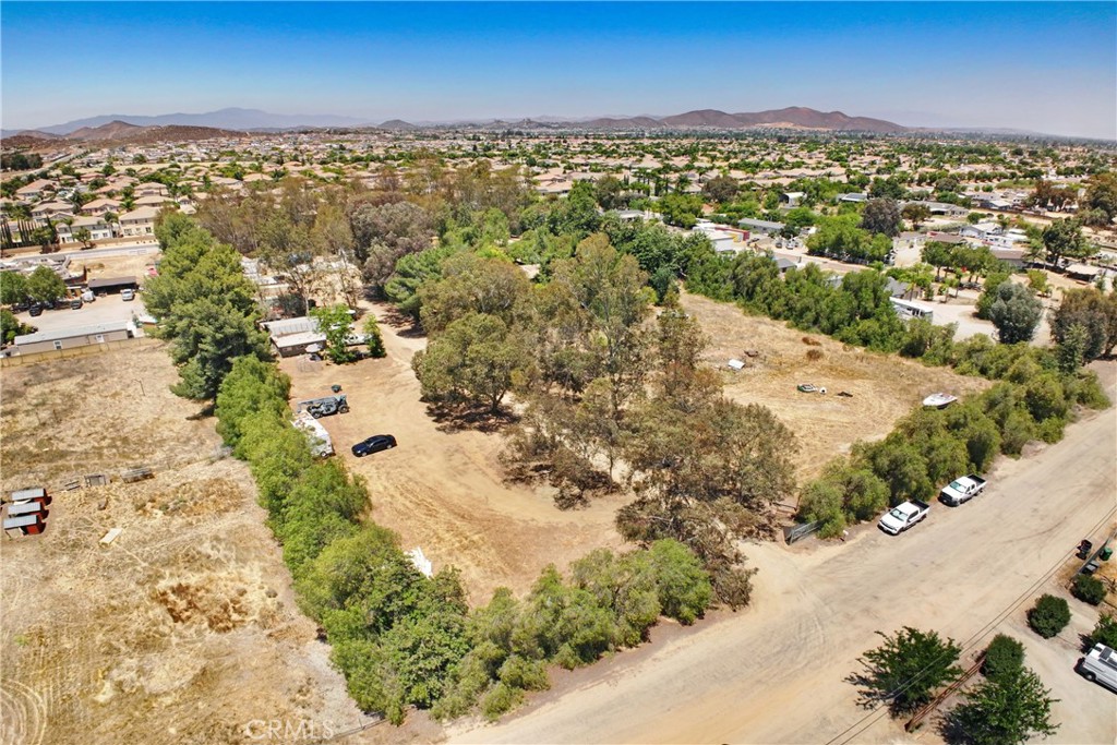 30925 Old Windmill Road Menifee, CA 92584 - Photo 3 of 23