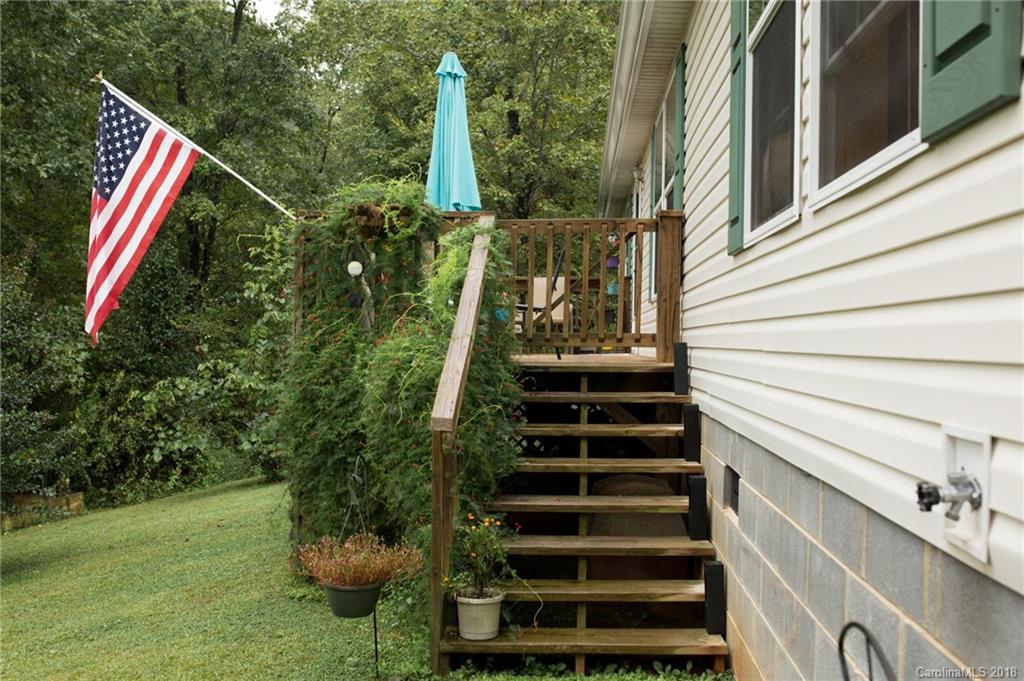 2522 Lytle Mountain Road Marion, NC 28752 - Photo 3 of 32 Gallery Image 3