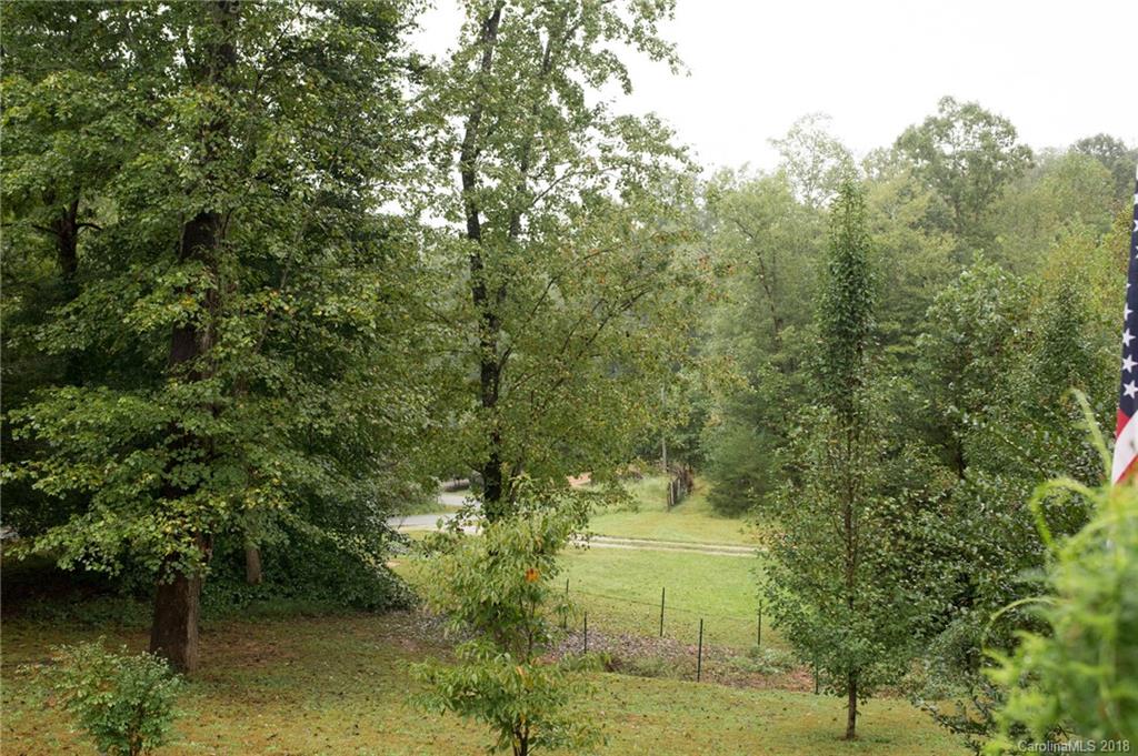 2522 Lytle Mountain Road Marion, NC 28752 - Photo 5 of 32 Gallery Image 5