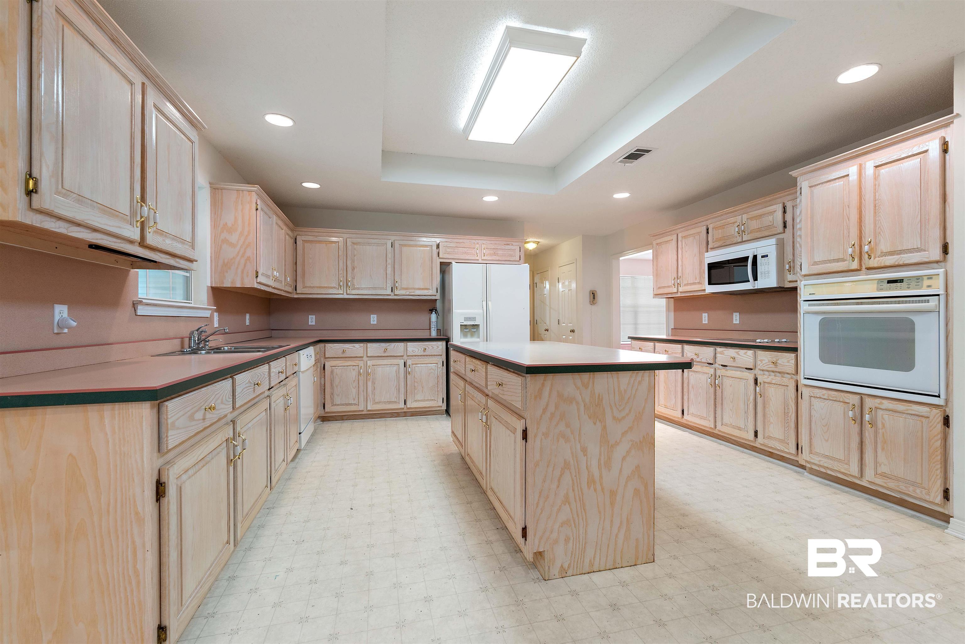 7231 Serenity Gardens Road Theodore, AL 36582 - Photo 6 of 41