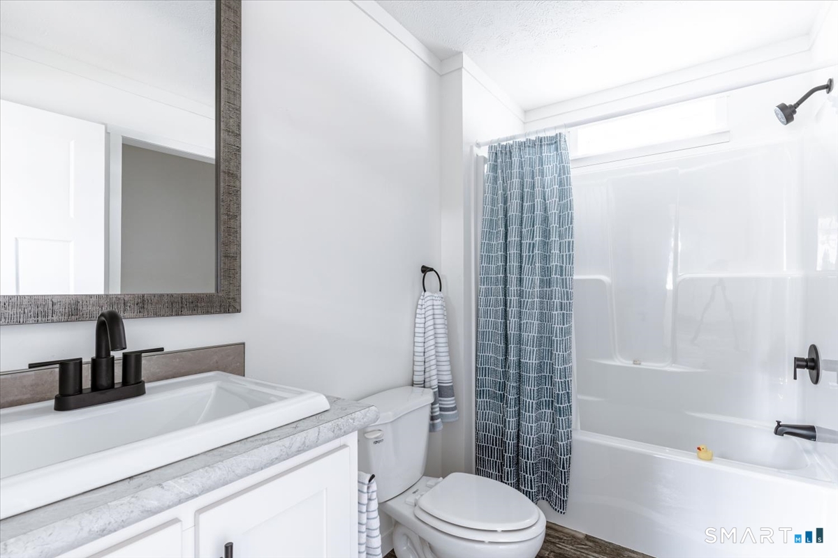 301 Buddington Road Groton, CT 06340 - Photo 14 of 20