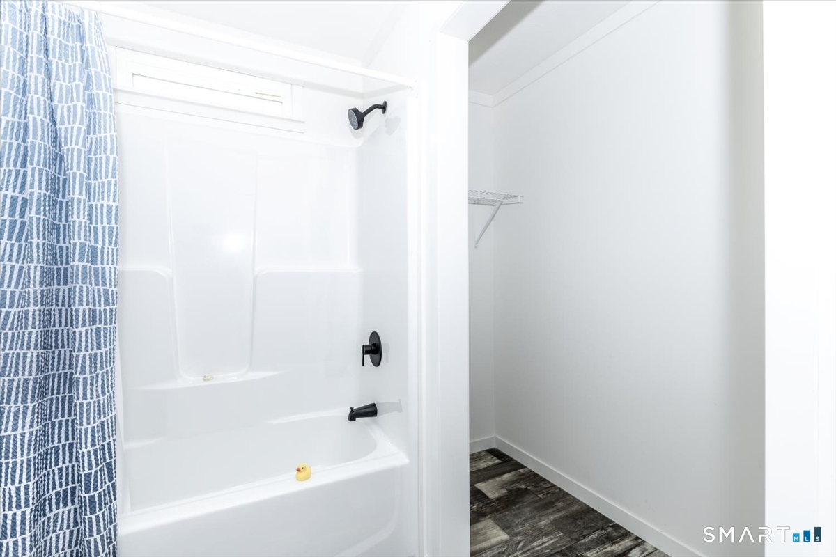 301 Buddington Road Groton, CT 06340 - Photo 15 of 20