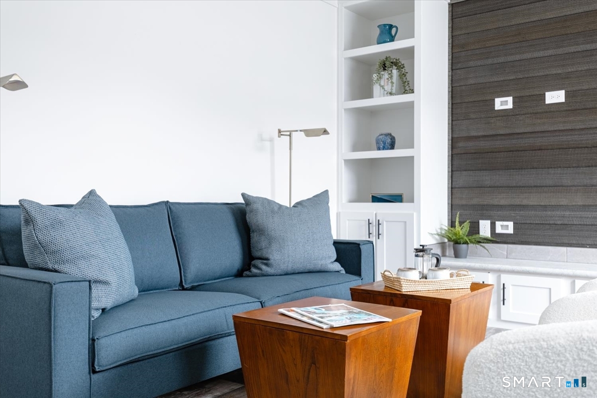 301 Buddington Road Groton, CT 06340 - Photo 5 of 20