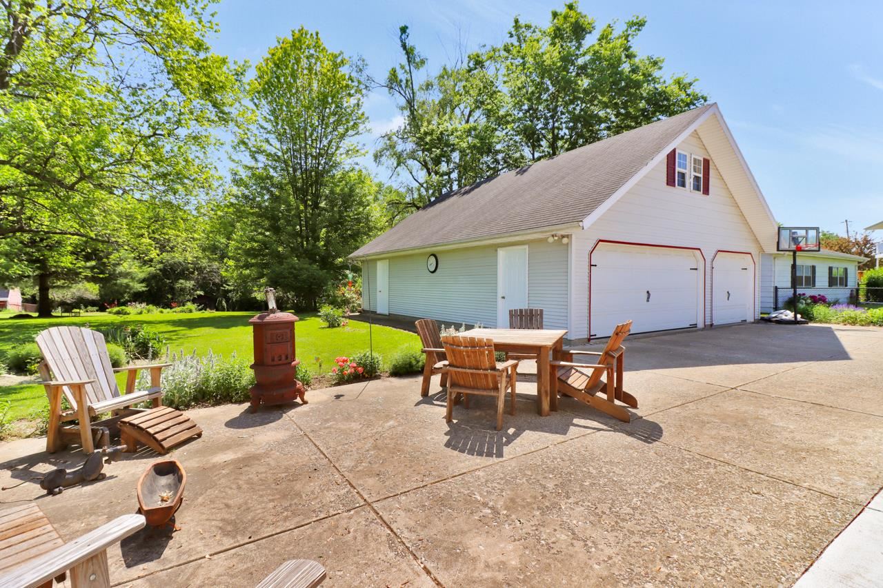1905 Springfield Road East Peoria, IL 61611 - Photo 3 of 36 Gallery Image 3
