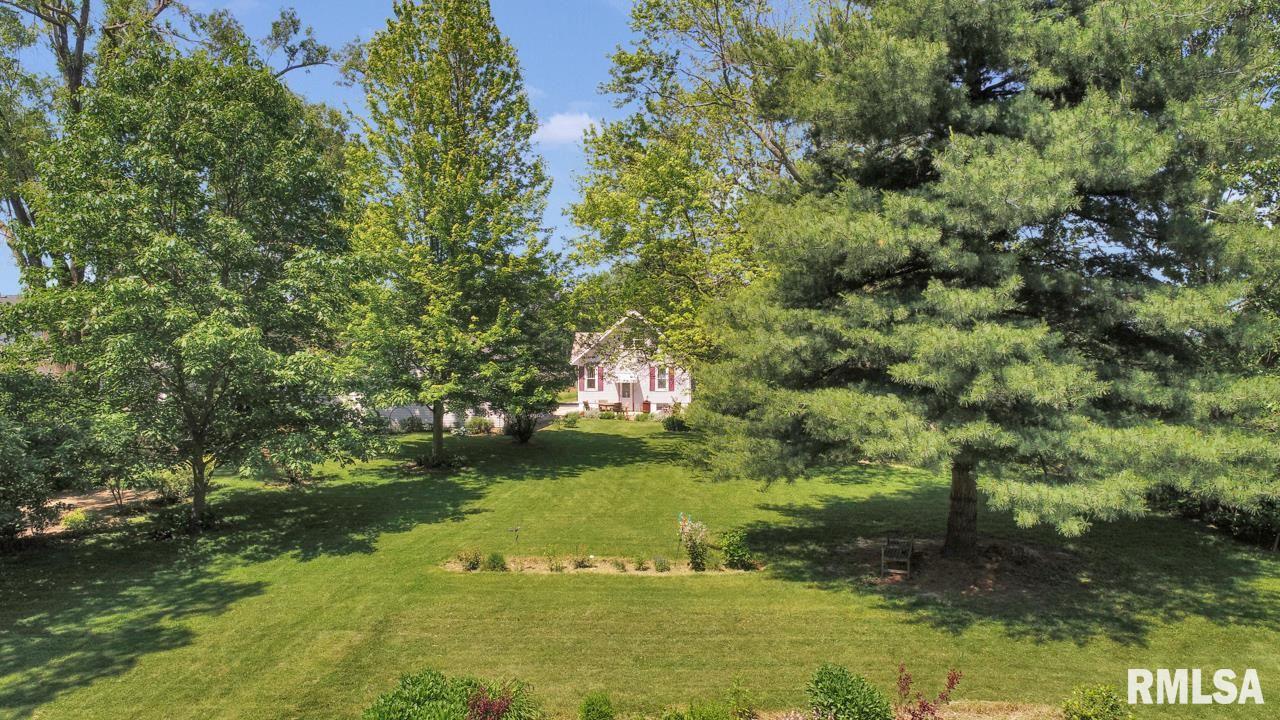 1905 Springfield Road East Peoria, IL 61611 - Photo 9 of 36 Gallery Image 9