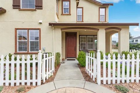 $680,000 | 860 Citation Court, Napa, CA 94559