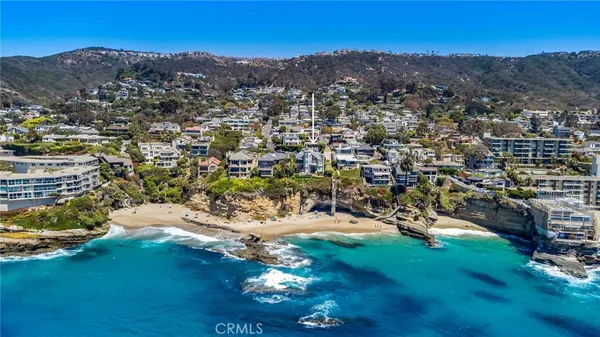 $5,495,000 | 31731 Seacove Drive, Laguna Beach, CA 92651