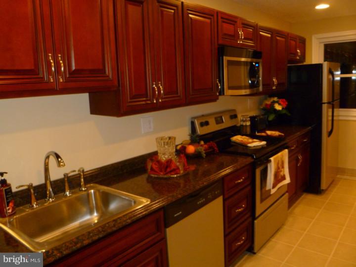 944 Andover Road Lansdale, PA 19446 - Photo 7 of 8 Kitchen