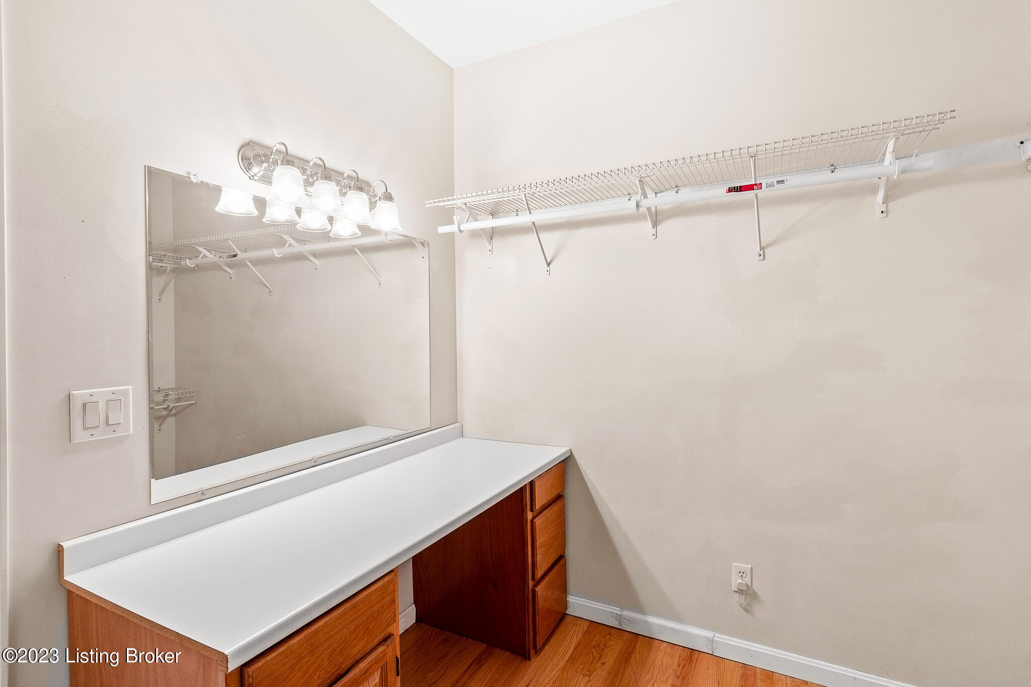 6608 Terry Road Louisville, KY 40258 - Photo 5 of 40 6608 Terry Rd HDR-23