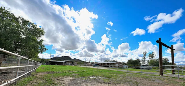 $250,000 | 2059 West Scissor Tail Place, Queen Valley, AZ 85118