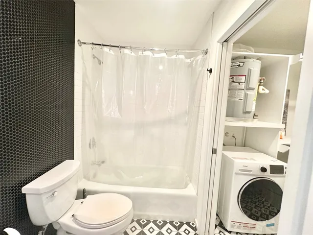 $1,450 | 201 Academy Drive, Unit 205, Austin, TX 78704