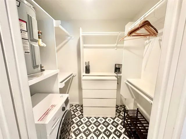 $1,450 | 201 Academy Drive, Unit 205, Austin, TX 78704