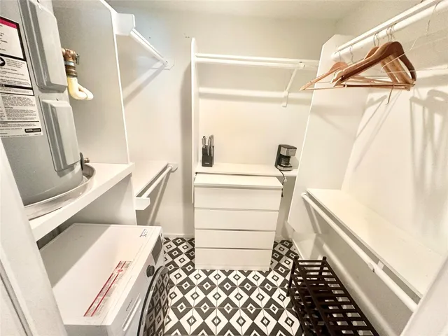 $1,450 | 201 Academy Drive, Unit 205, Austin, TX 78704